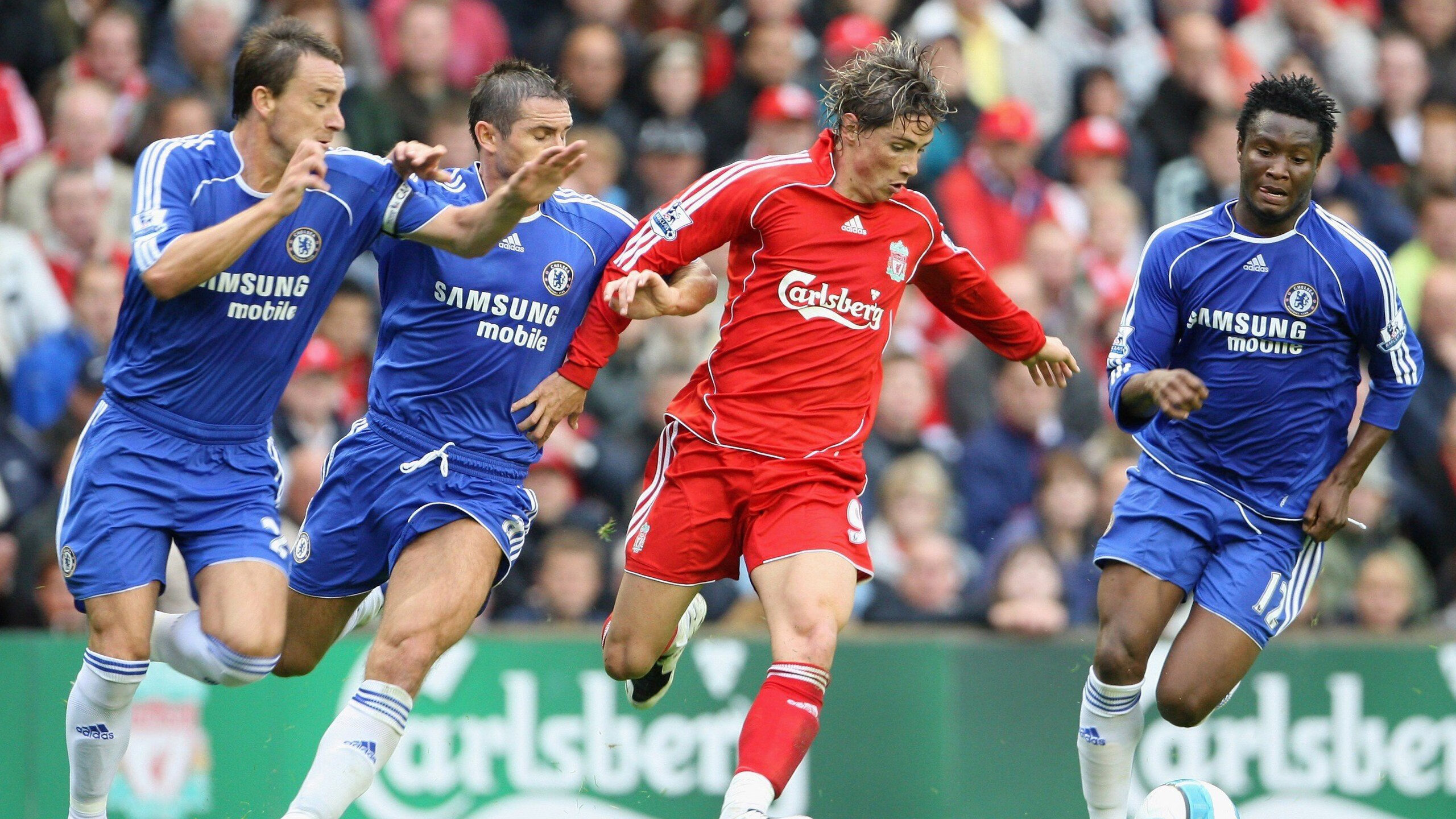 澳大利亚选手领先一步,锐气十足,澳洲选手