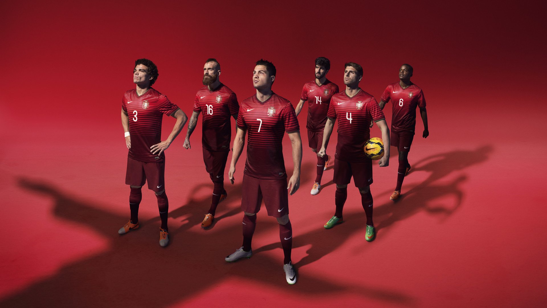 虚拟现实足球比赛模拟场景,让青少年体验“未来战场”